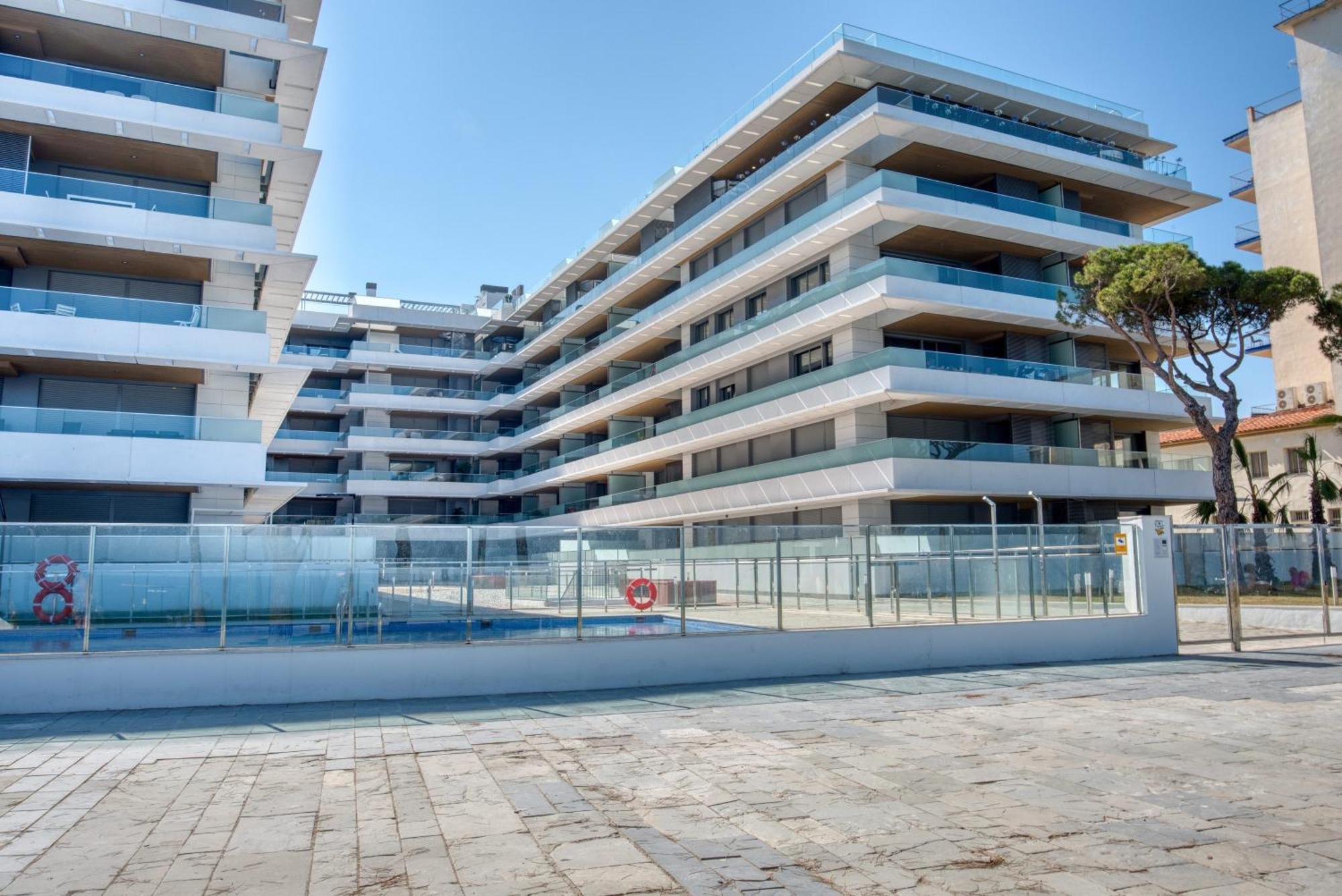 Penthouse On The First Line Apartment Кастел Пладжа де Аро Екстериор снимка
